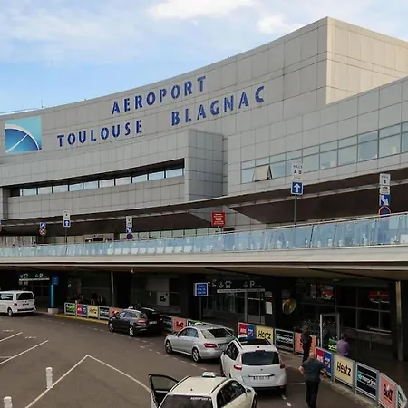 Le Central - Chambre Privative Avec Salon Et Terrasse Privee Pensionat *