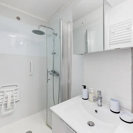 Le Central - Chambre Privative Avec Salon Et Terrasse Privee *