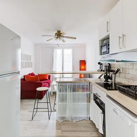 Gæstehus Le Central - Chambre Privative Avec Salon Et Terrasse Privee