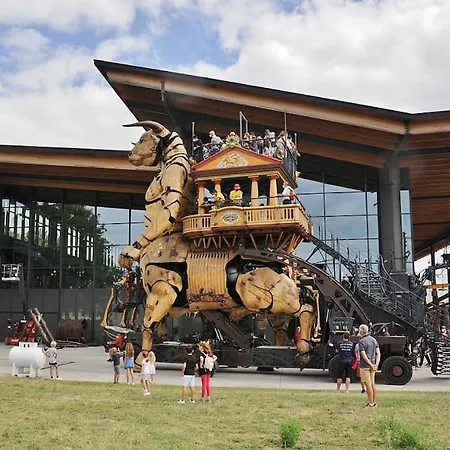 Le Central - Chambre Privative Avec Salon Et Terrasse Privee